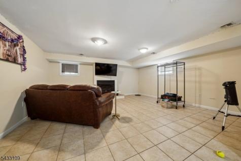 268 Bell Avenue Lodi NJ 07644