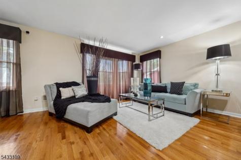 268 Bell Avenue Lodi NJ 07644