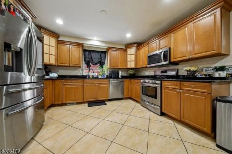 268 Bell Avenue Lodi NJ 07644