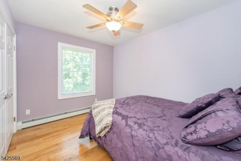 36 Ella Street Bloomingdale NJ 07403