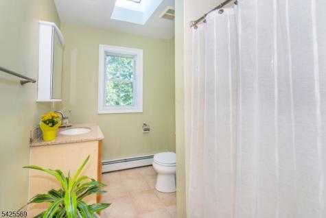 36 Ella Street Bloomingdale NJ 07403