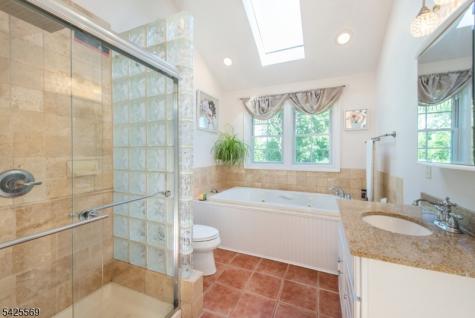 36 Ella Street Bloomingdale NJ 07403