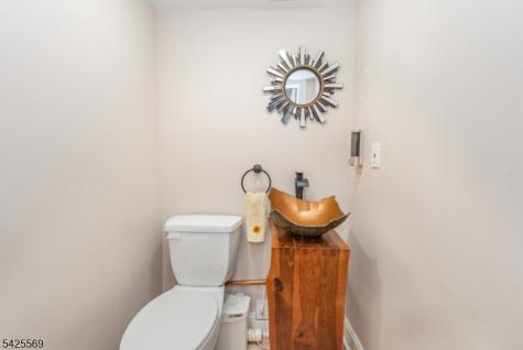 36 Ella Street Bloomingdale NJ 07403