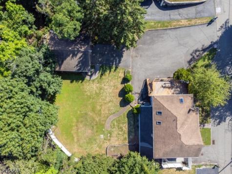 36 Ella Street Bloomingdale NJ 07403