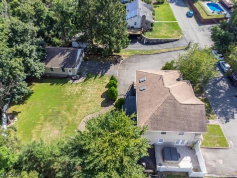 36 Ella Street Bloomingdale NJ 07403