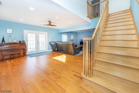 36 Ella Street Bloomingdale NJ 07403