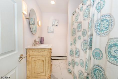 36 Ella Street Bloomingdale NJ 07403