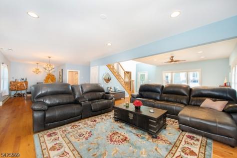 36 Ella Street Bloomingdale NJ 07403