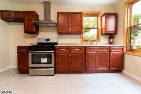 21 Dodd Street East Orange NJ 07017