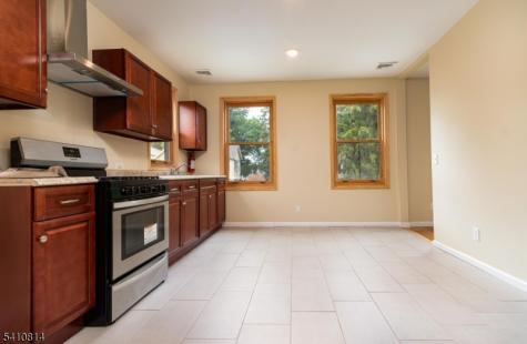 21 Dodd Street East Orange NJ 07017