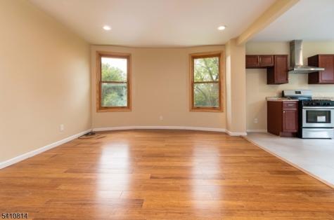 21 Dodd Street East Orange NJ 07017