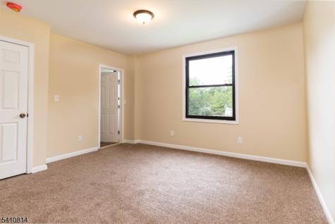21 Dodd Street East Orange NJ 07017
