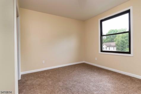 21 Dodd Street East Orange NJ 07017