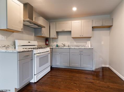 21 Dodd Street East Orange NJ 07017