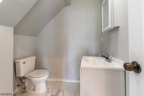 21 Dodd Street East Orange NJ 07017