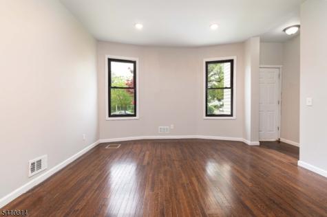 21 Dodd Street East Orange NJ 07017