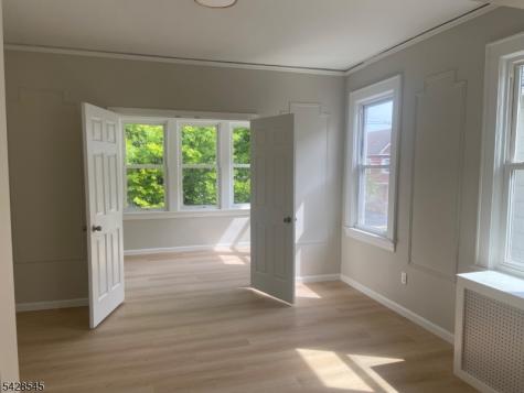 944 Madison Avenue Elizabeth NJ 07201
