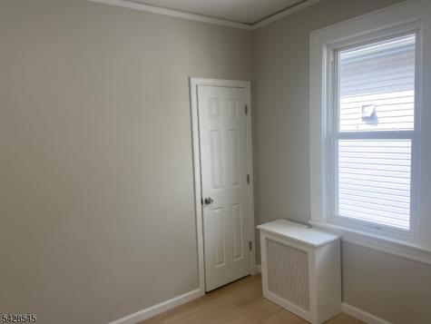 944 Madison Avenue Elizabeth NJ 07201