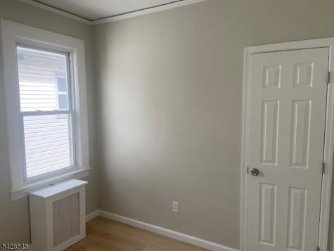 944 Madison Avenue Elizabeth NJ 07201
