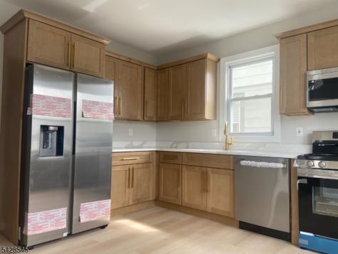 944 Madison Avenue Elizabeth NJ 07201