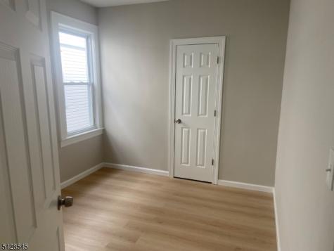 944 Madison Avenue Elizabeth NJ 07201