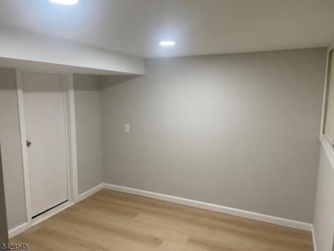 944 Madison Avenue Elizabeth NJ 07201