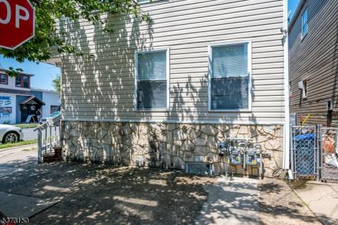 71 Erie Street Elizabeth NJ 07206