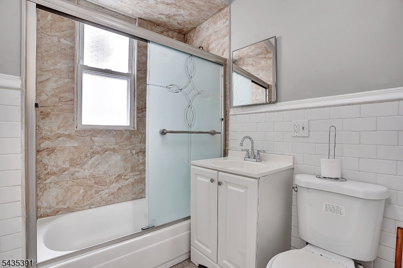 35 Chester Avenue Irvington NJ 07111