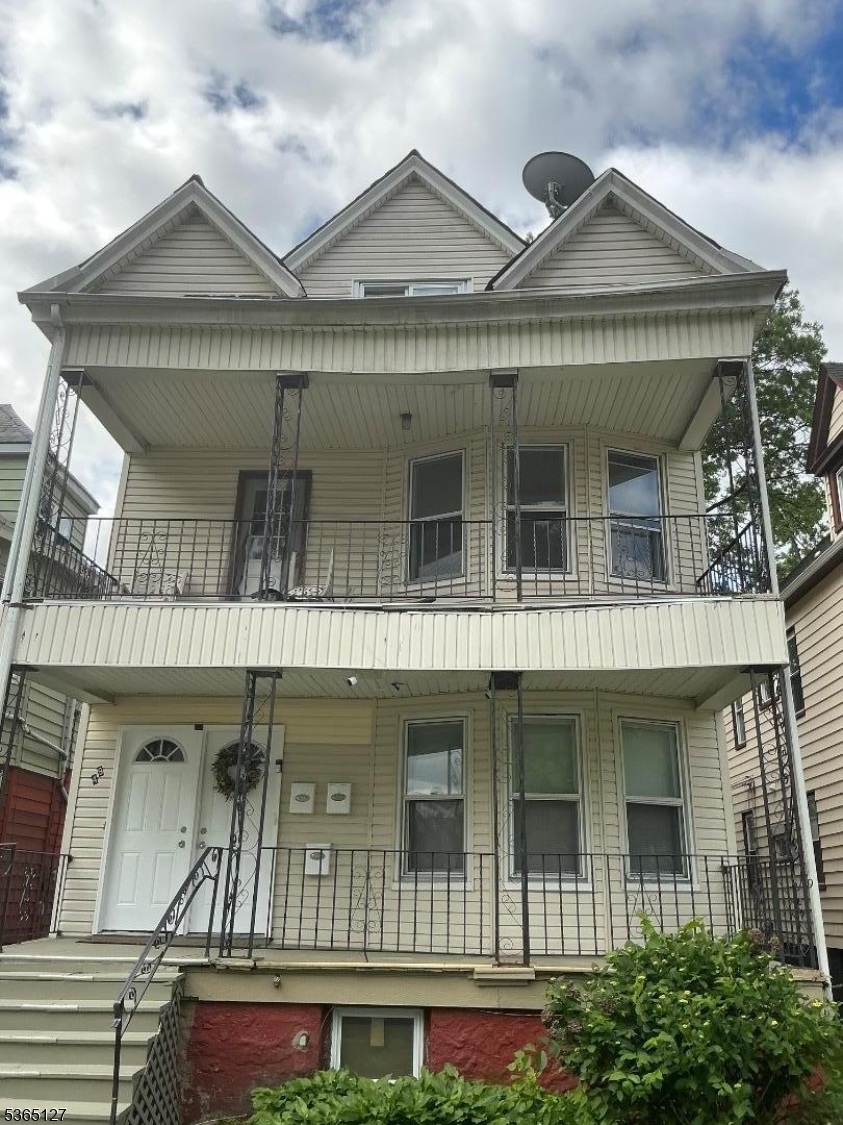 49 Edgar Street East Orange NJ 07018