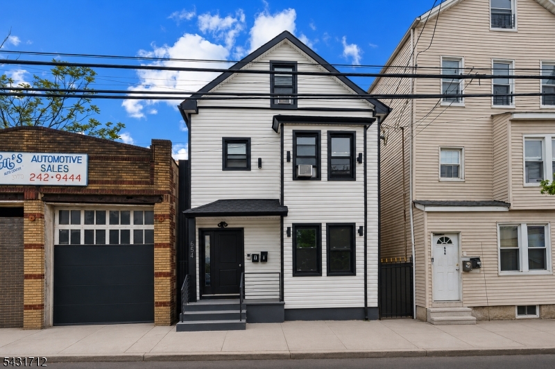 654 S 12th Street Newark NJ 07103