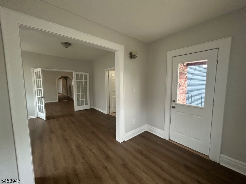 163 Dewey Street Newark NJ 07112