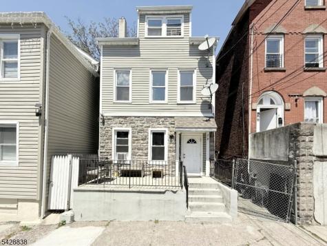 79 Godwin Avenue Paterson NJ 07501
