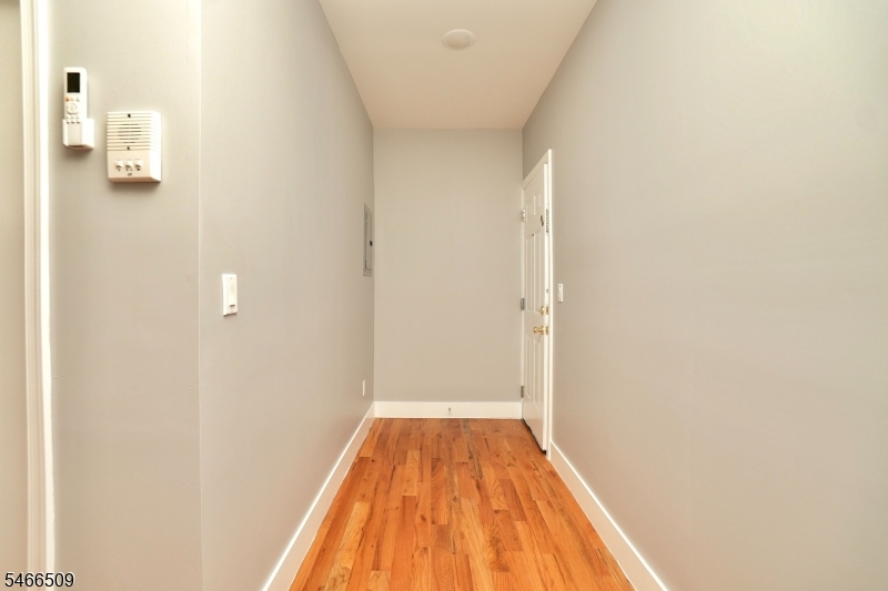 11 Cottage Street Newark NJ 07102