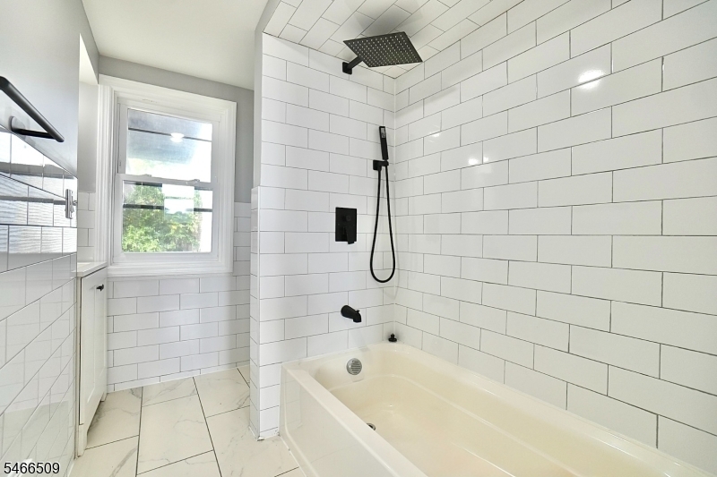 11 Cottage Street Newark NJ 07102