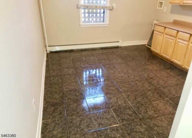 623 Sandford Avenue Newark NJ 07106