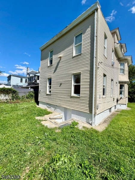 623 Sandford Avenue Newark NJ 07106