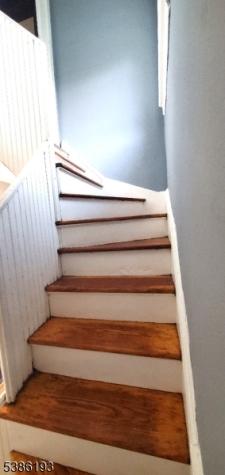 99 Rhode Island Avenue East Orange NJ 07018