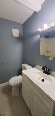 99 Rhode Island Avenue East Orange NJ 07018