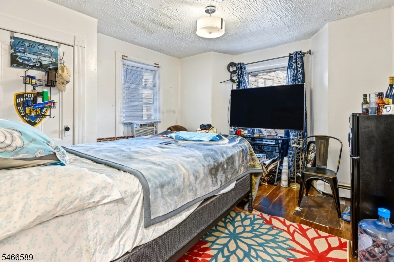 9 Lowden Street Elizabeth NJ 07208