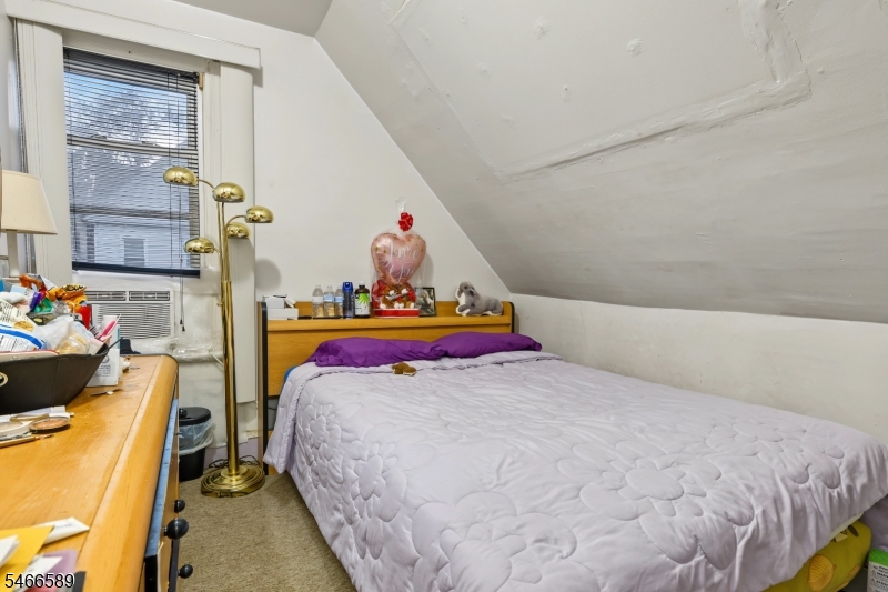 9 Lowden Street Elizabeth NJ 07208