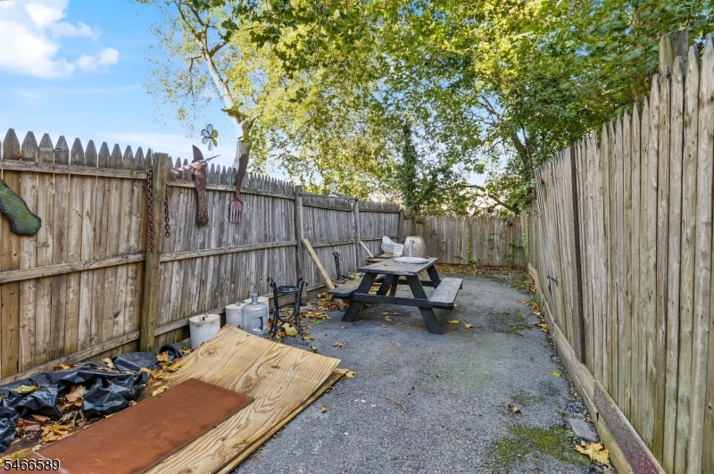9 Lowden Street Elizabeth NJ 07208