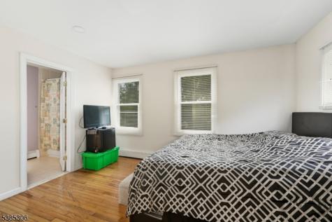 212 RT23 Hamburg NJ 07419