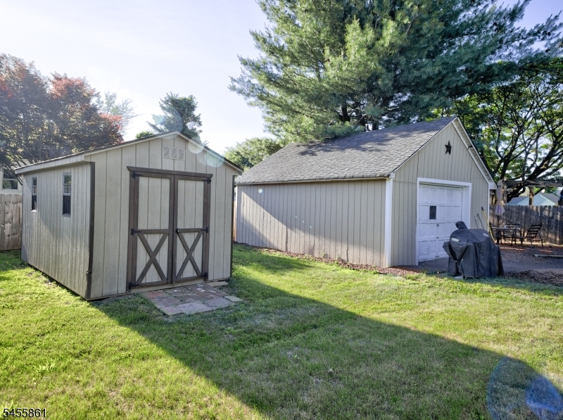 251 N 7th Avenue Manville NJ 08835