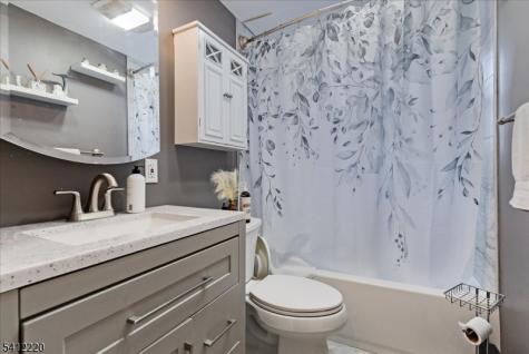 564 Spruce Avenue Garwood NJ 07027