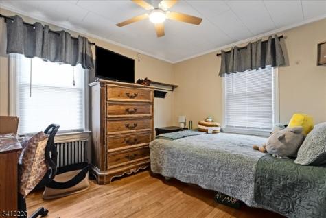 564 Spruce Avenue Garwood NJ 07027