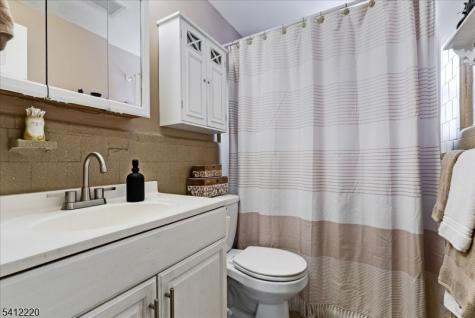 564 Spruce Avenue Garwood NJ 07027