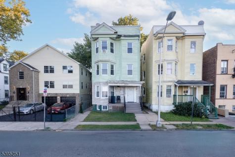 23 9TH Avenue East Orange NJ 07018