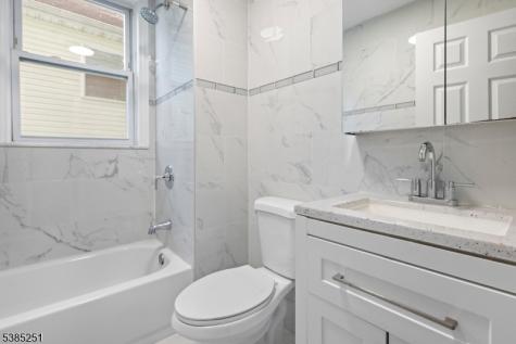 23 9TH Avenue East Orange NJ 07018