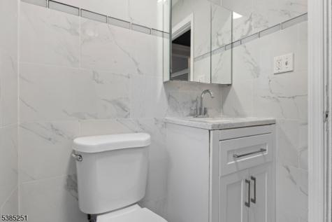 23 9TH Avenue East Orange NJ 07018