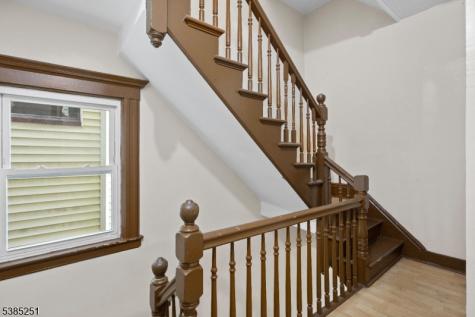 23 9TH Avenue East Orange NJ 07018